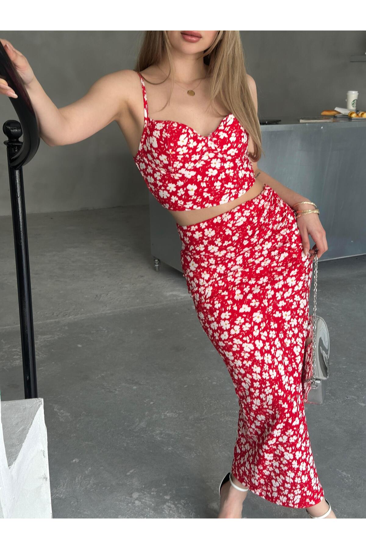 Red Floral Sweetheart Neck Crop & Split Midi Skirt Set