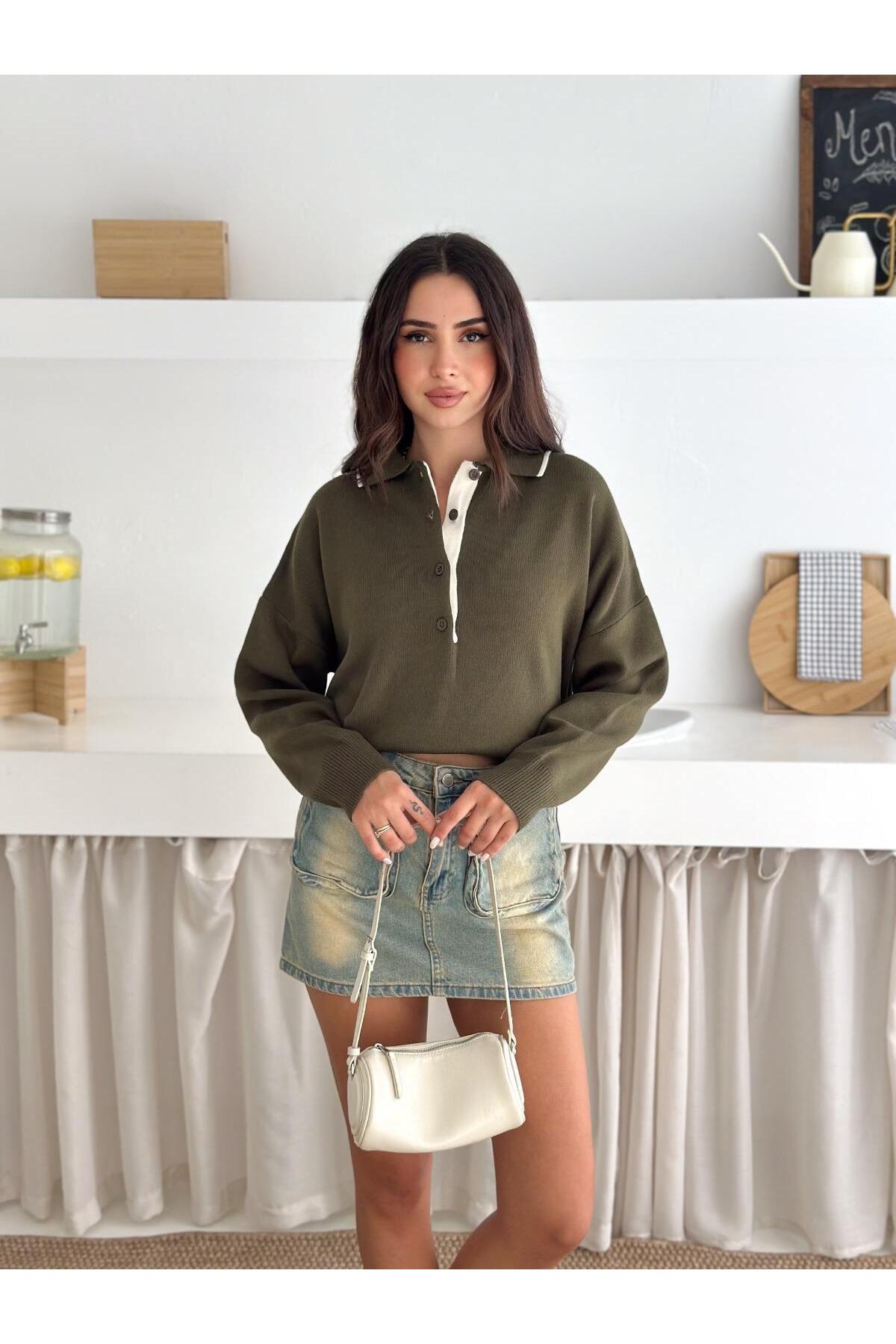 Contrast Detail Oversize Polo Neck Knit Sweater