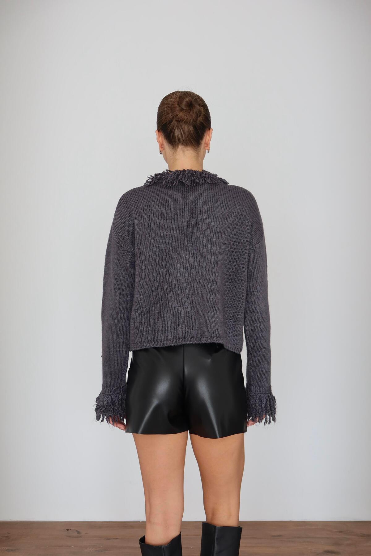 Fringe Detail Knit Cardigan