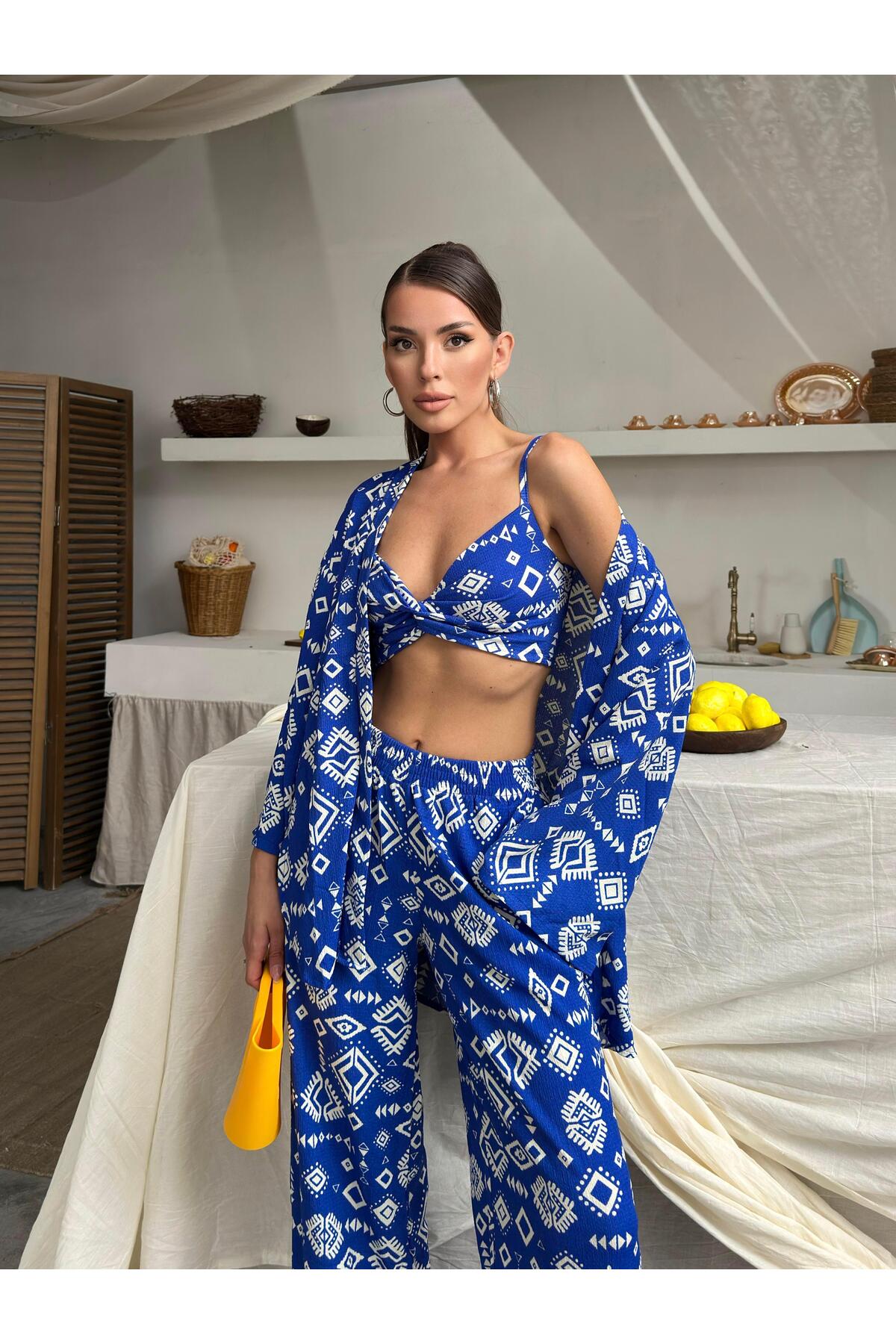 Crinkle Fabric Kimono Three-Piece Set