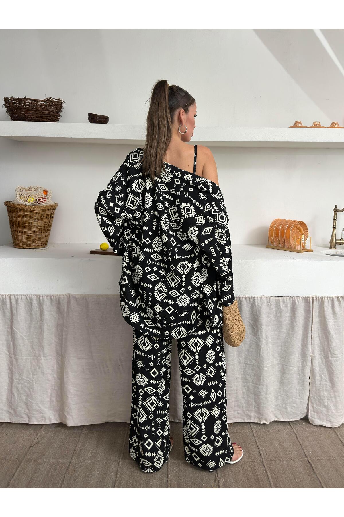 Crinkle Fabric Kimono Three-Piece Set