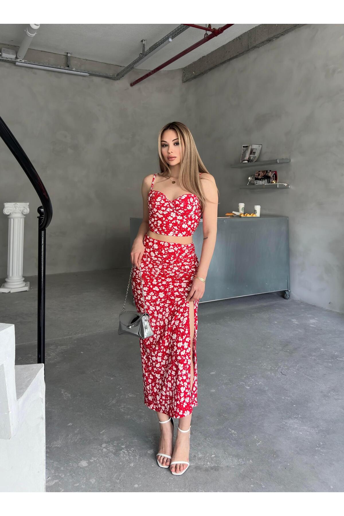 Red Floral Sweetheart Neck Crop & Split Midi Skirt Set