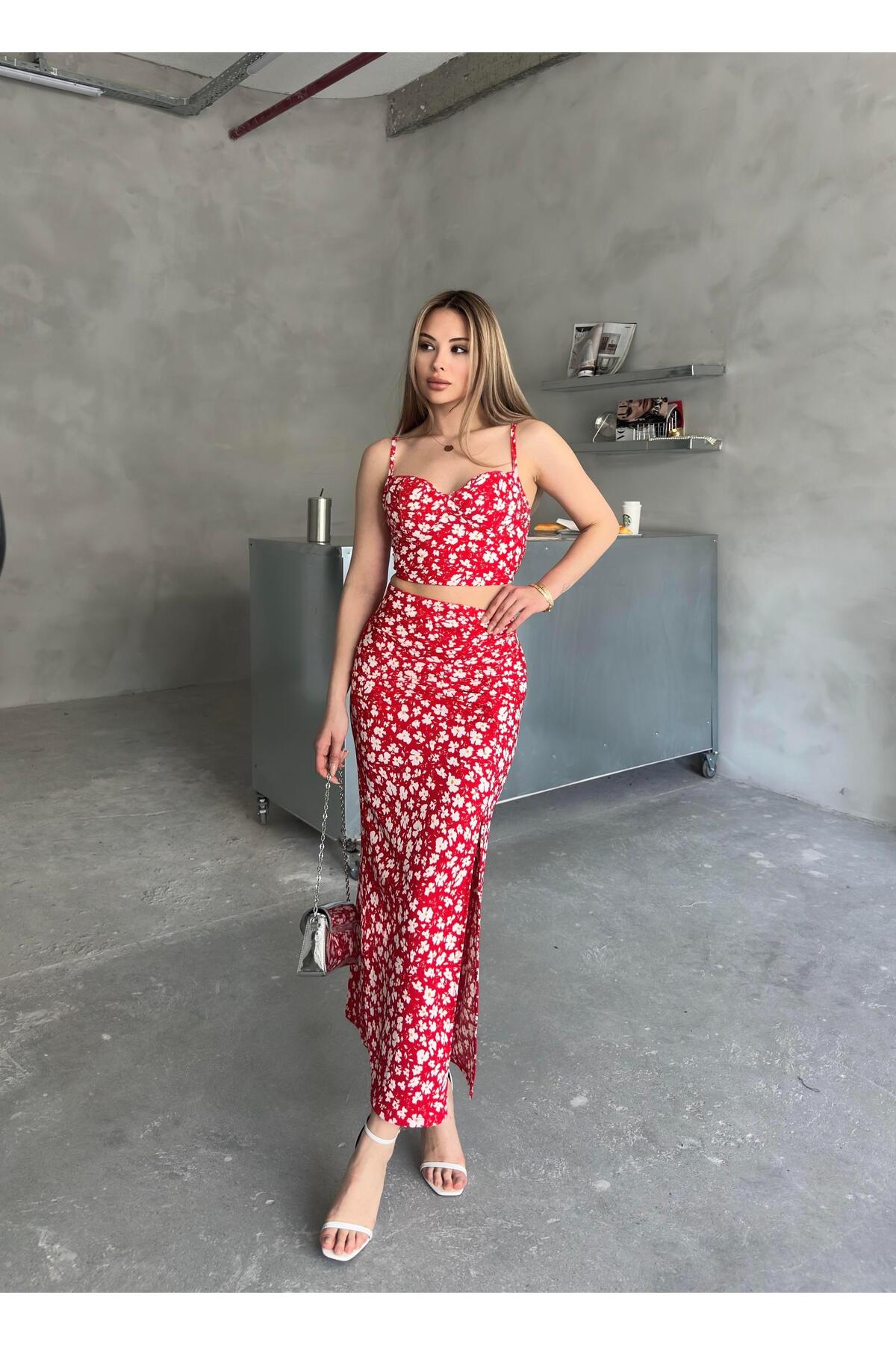 Red Floral Sweetheart Neck Crop & Split Midi Skirt Set