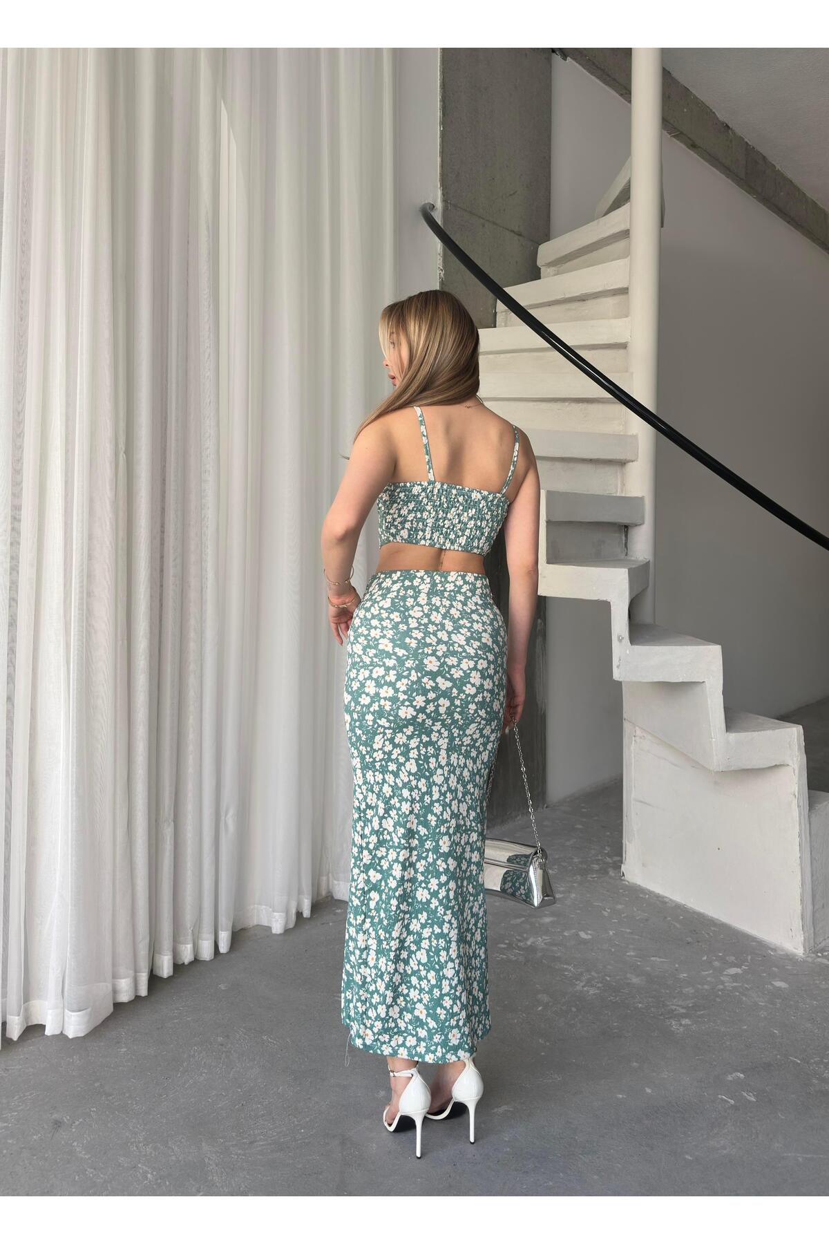 Green Floral Sweetheart Neck Crop & Split Midi Skirt Set