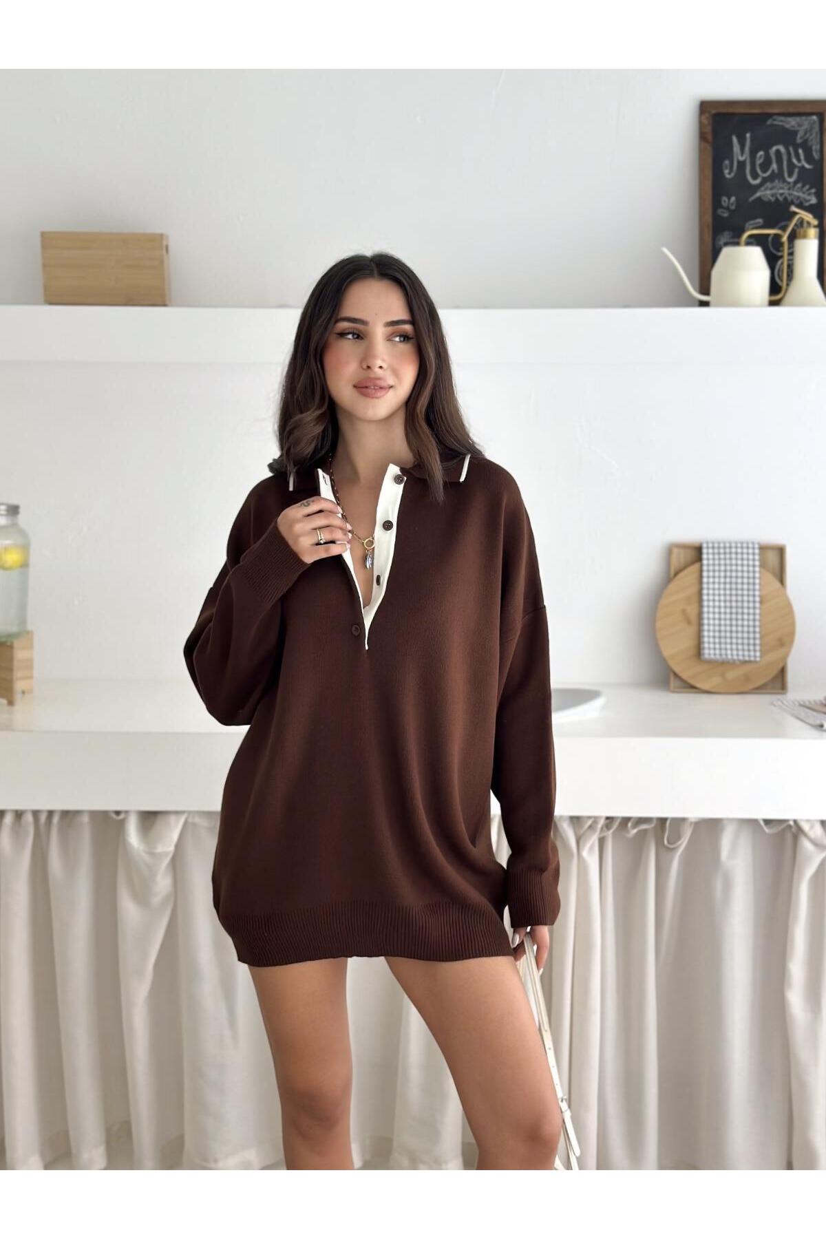 Contrast Detail Oversize Polo Neck Knit Sweater