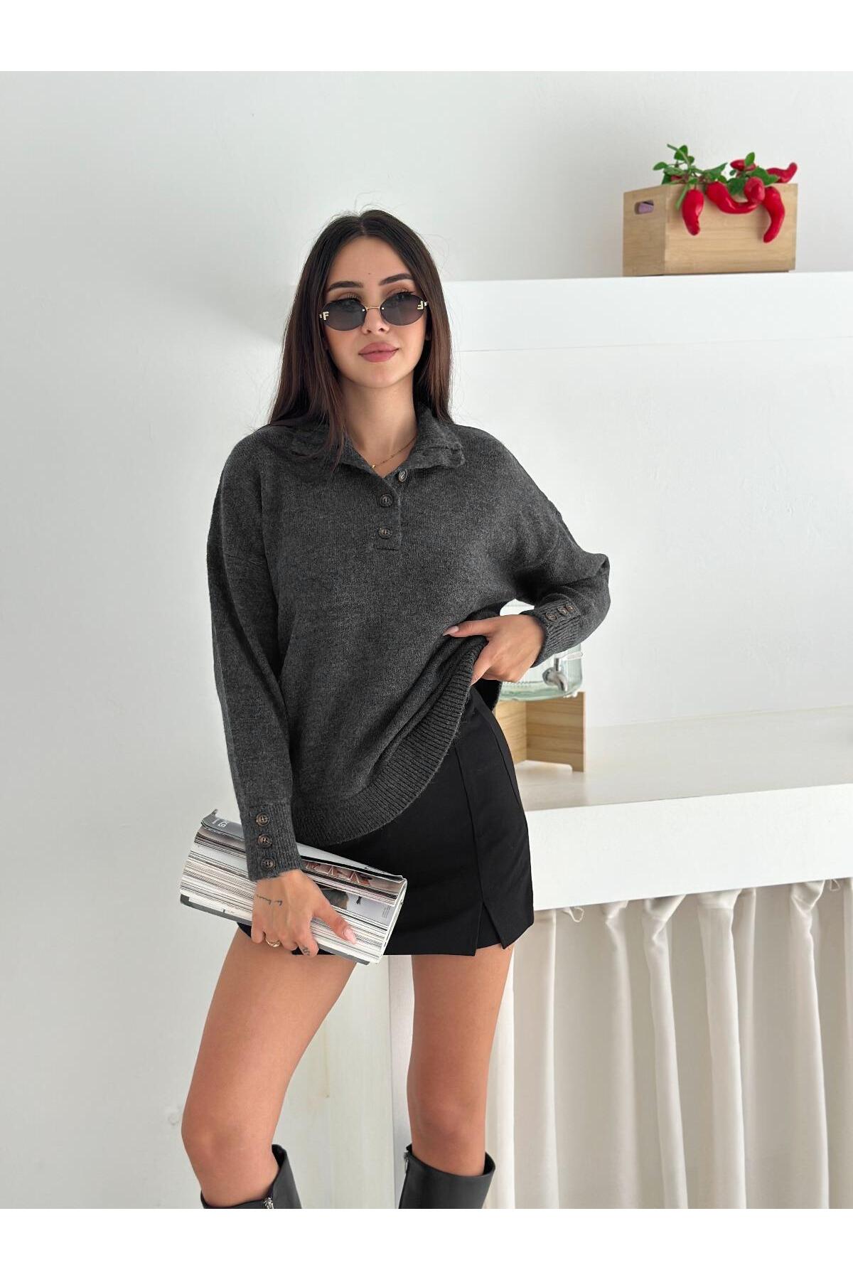 Half Placket Polo Neck Knit Sweater with Button Sleeve Detail
