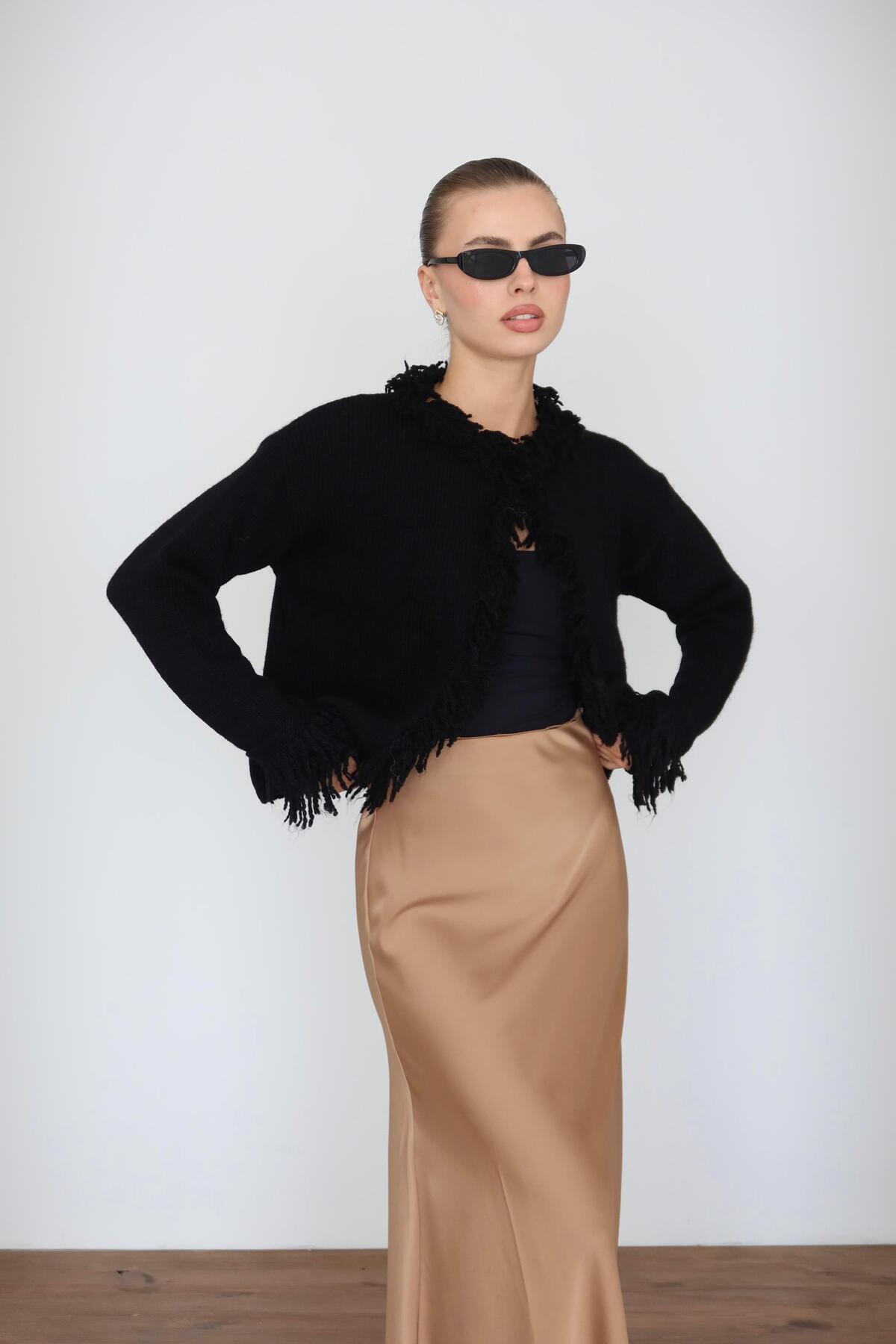 Fringe Detail Knit Cardigan