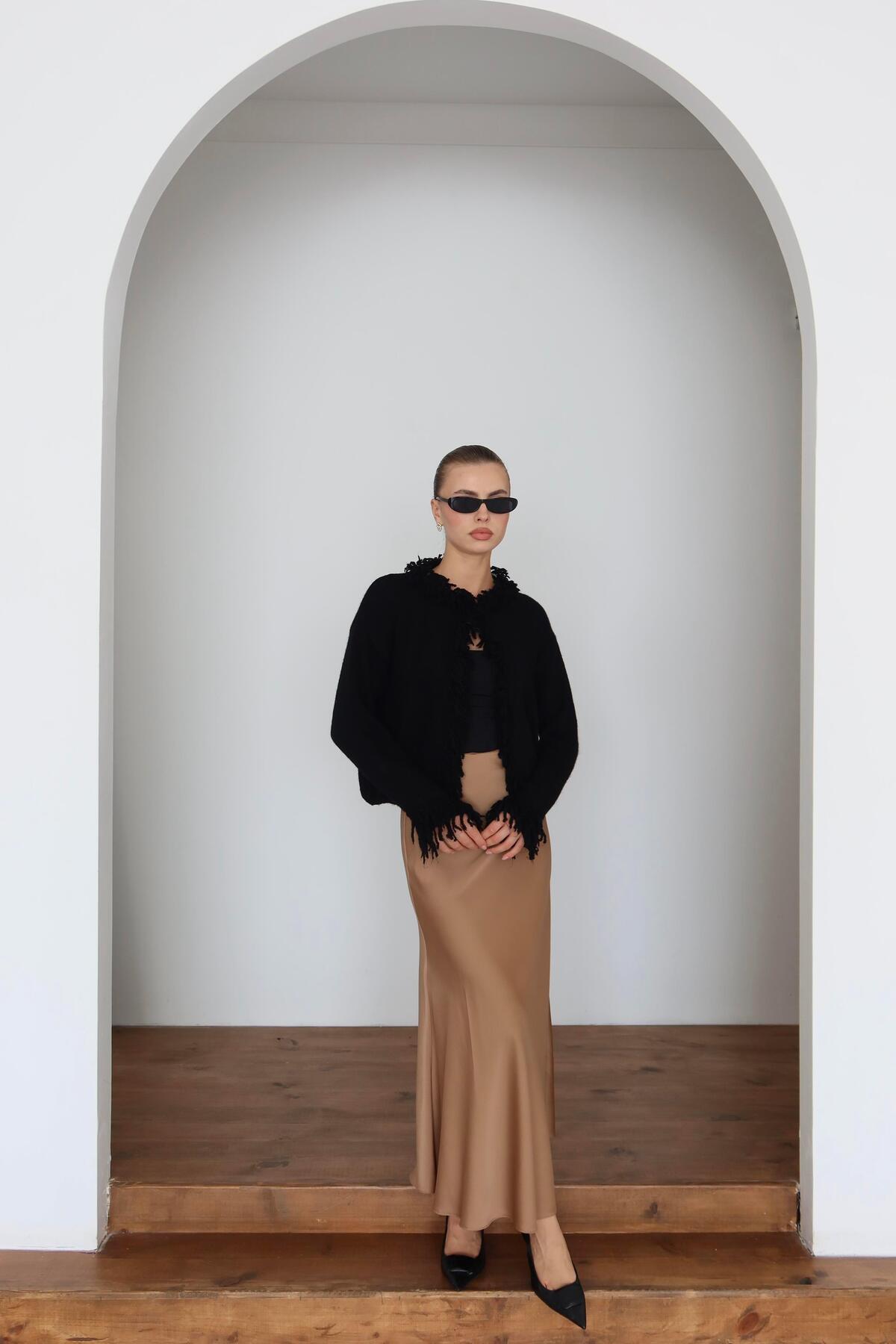 Fringe Detail Knit Cardigan