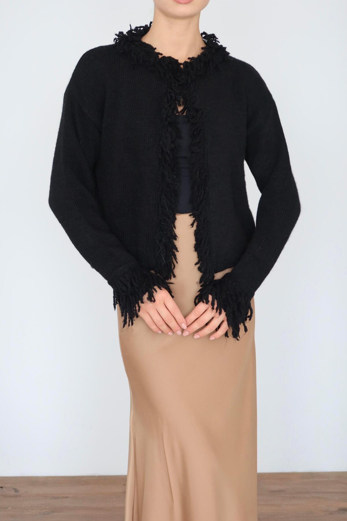 Fringe Detail Knit Cardigan