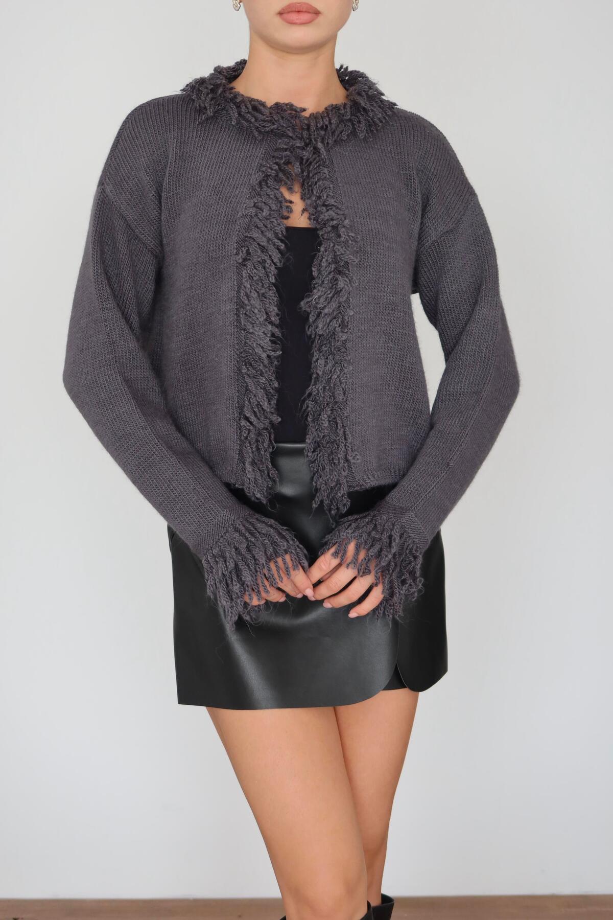 Fringe Detail Knit Cardigan