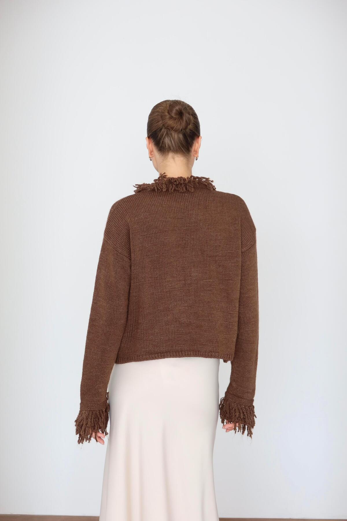 Fringe Detail Knit Cardigan