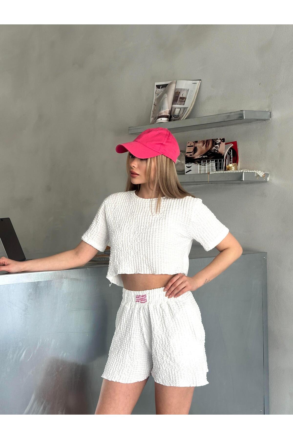 Relaxed Fit Textured Shorts Set