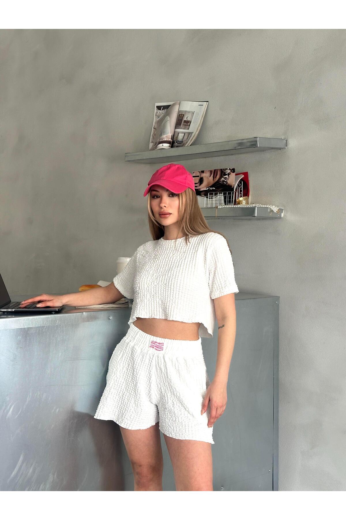 Relaxed Fit Textured Shorts Set