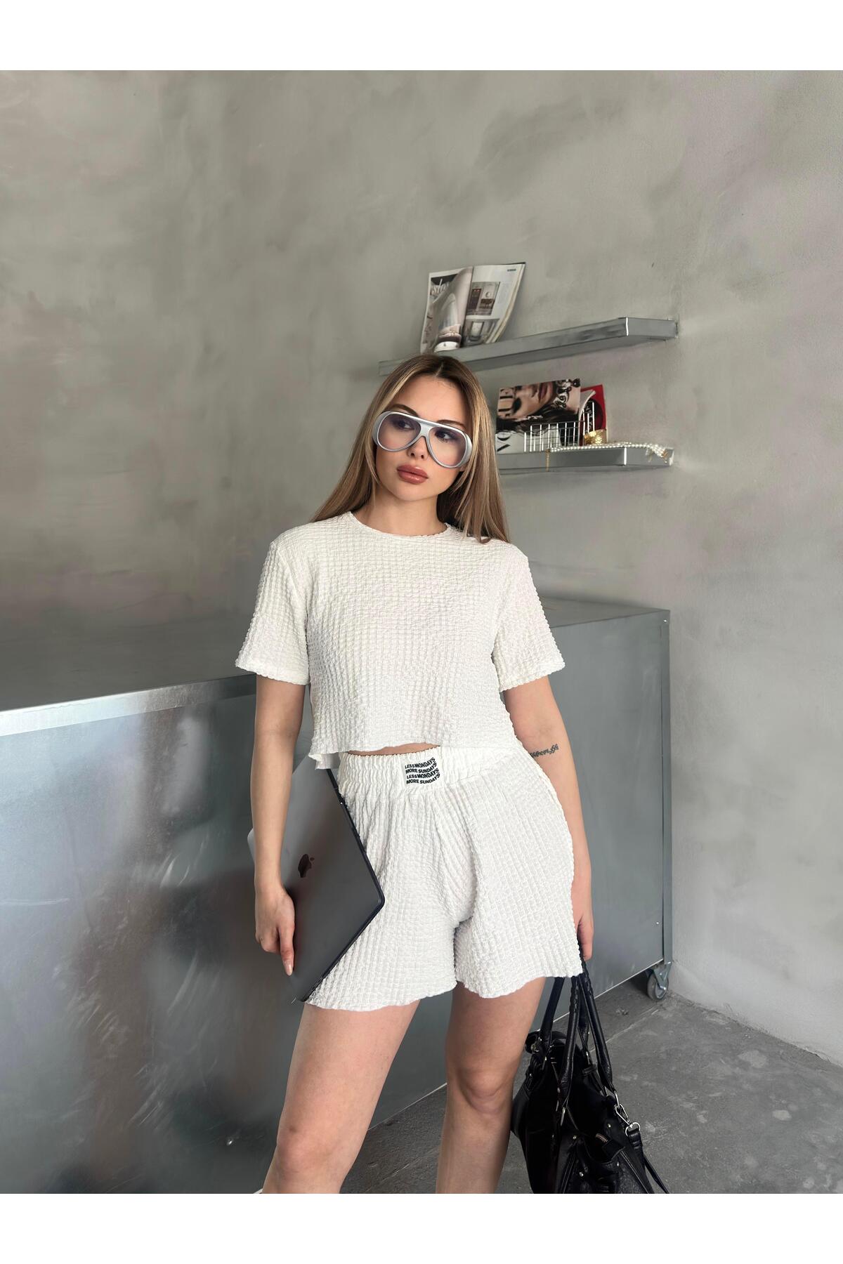Relaxed Fit Textured Shorts Set