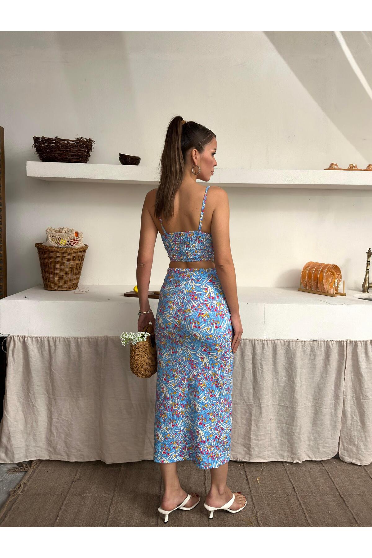 Blue Sweetheart Neck Printed Crop & Split Midi Skirt Set