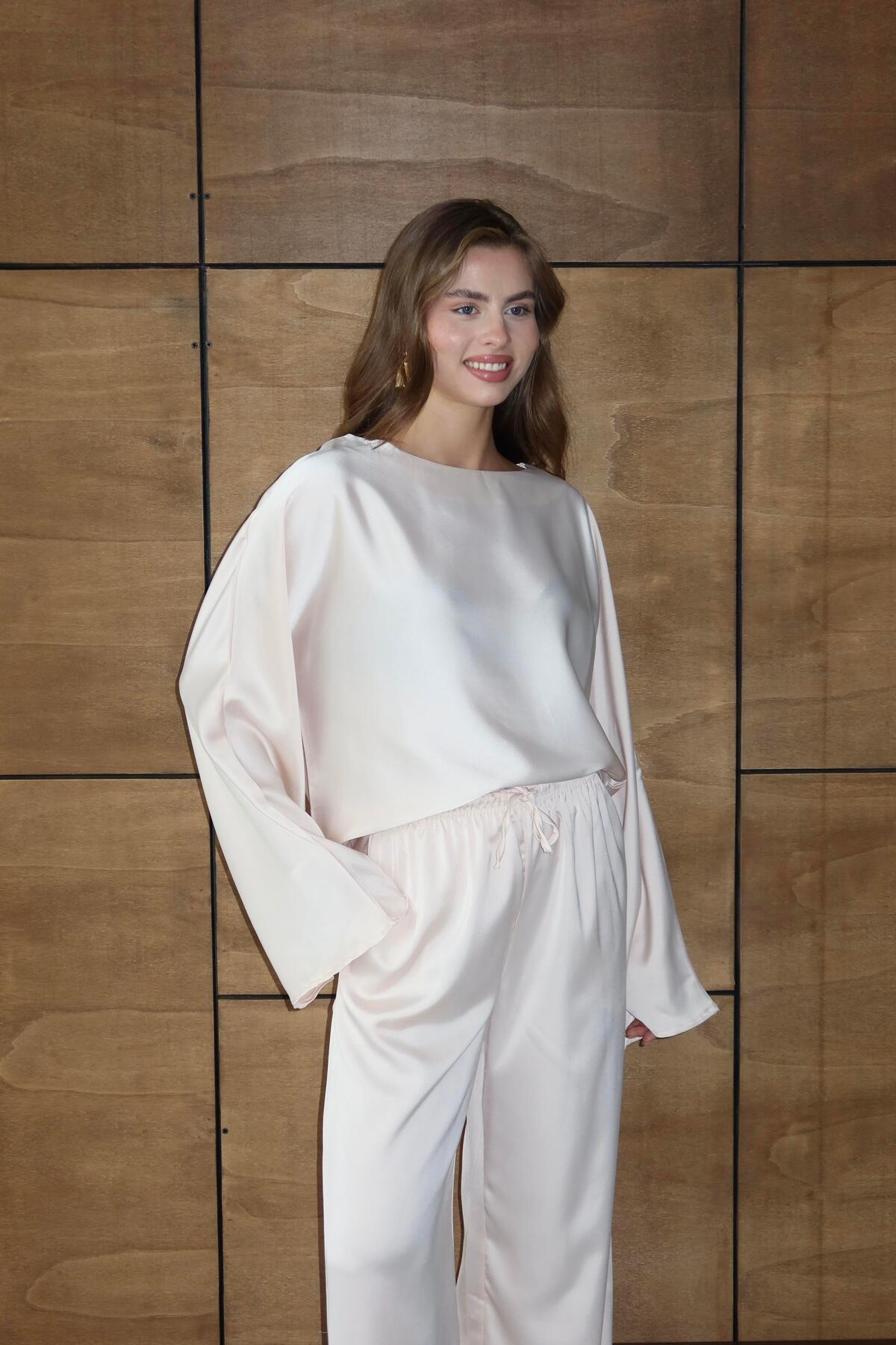 Relaxed Fit Satin Set