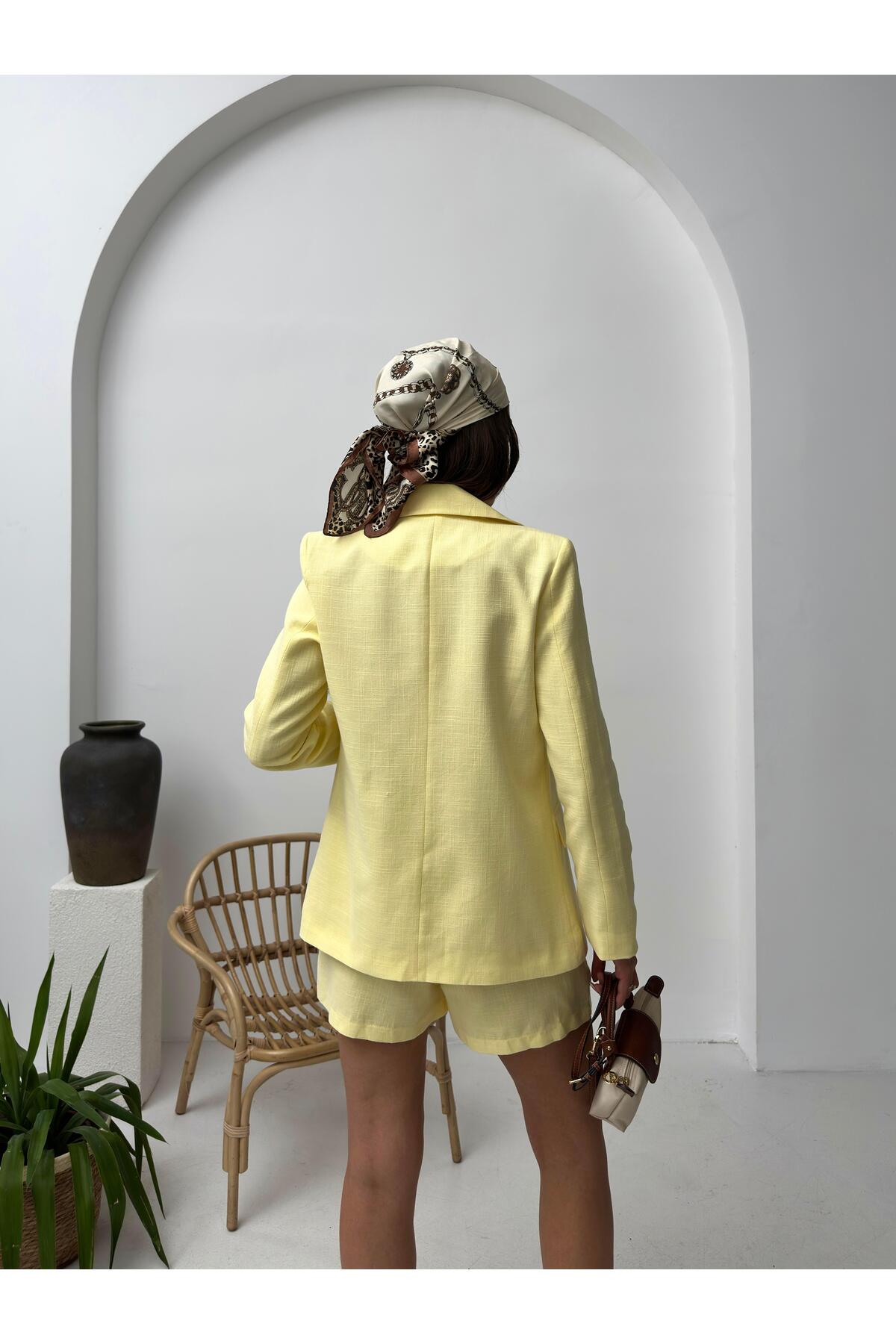 Yellow Blazer & Shorts Co-ord Set (2-Piece)