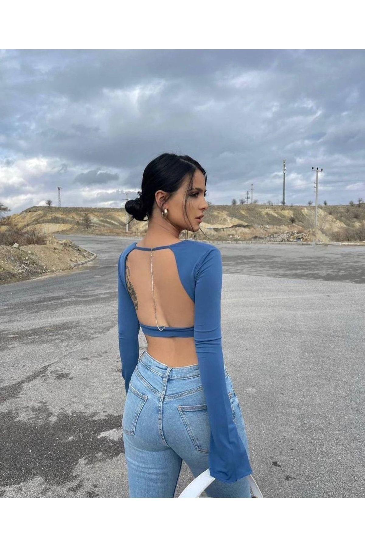 Backless Chain Detail Crop Top